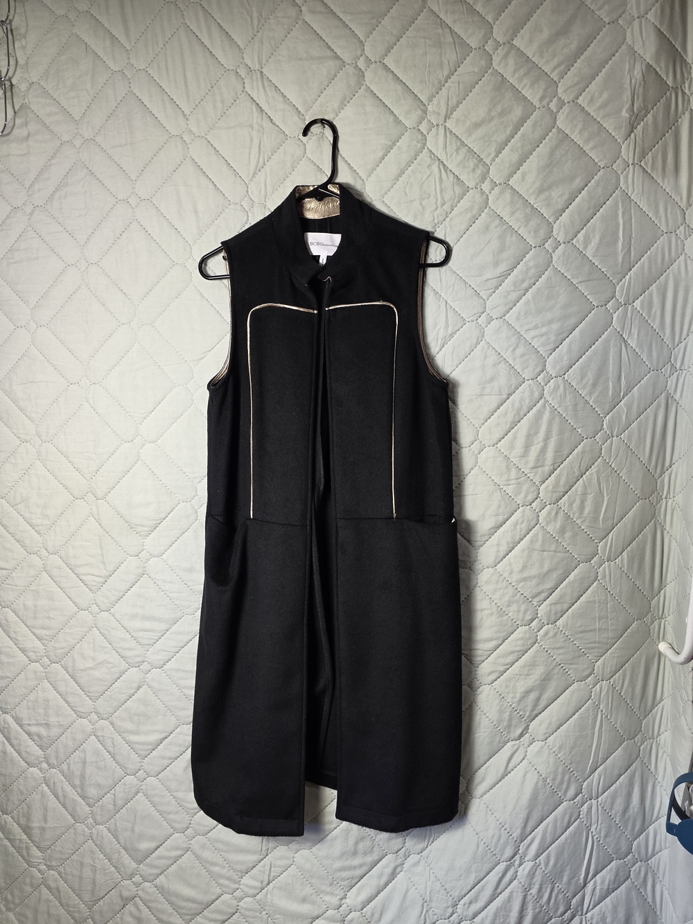 BCBG Classic black with white, sleeveless cardigan. Size M